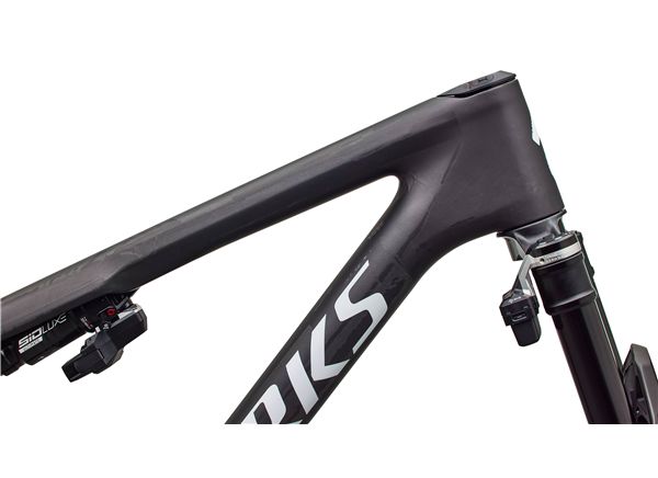EPIC 9 CARBONO 3