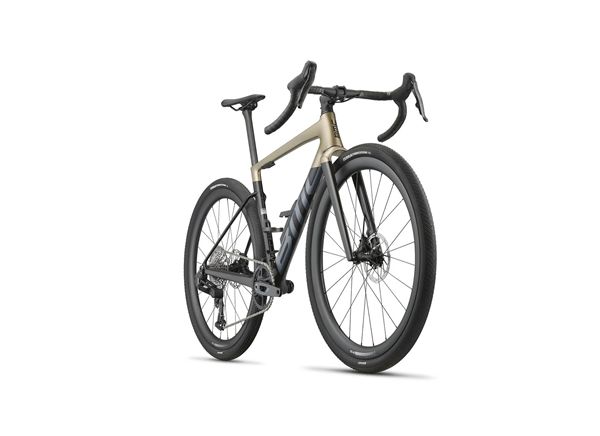 KAIUS THREE 01